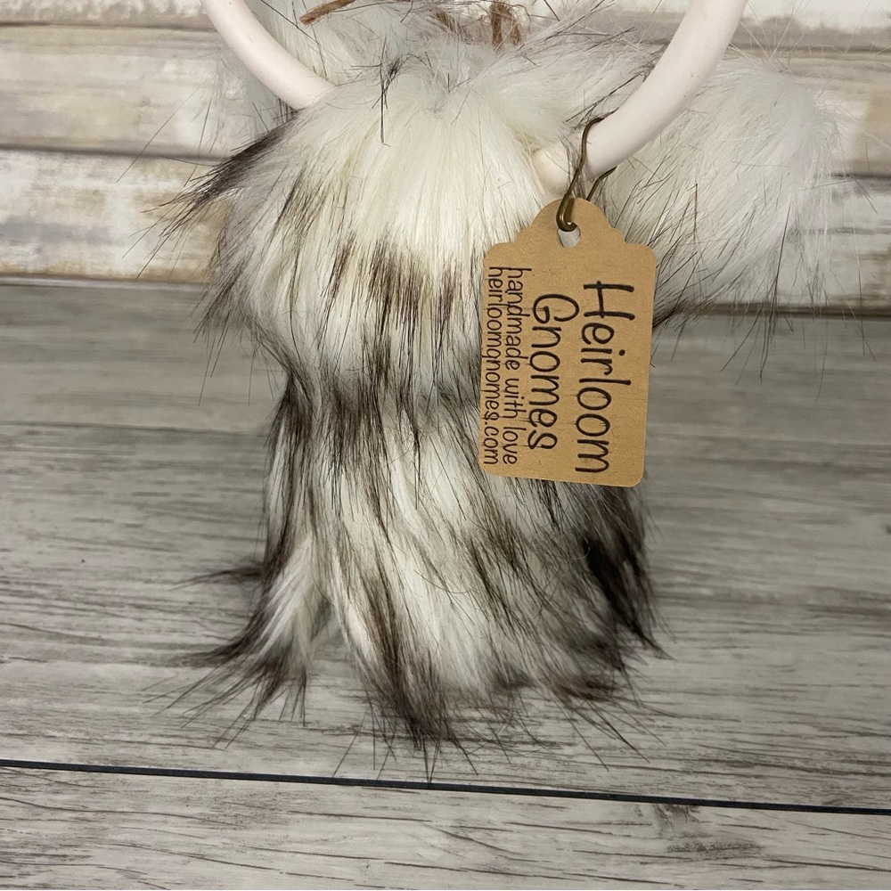 Highland Cow Gnome Handmade Coo Tiered Tray Decor Farmhouse White Brown - Picture 11 of 11
